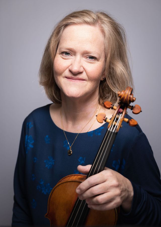 Marianne Thorsen - violin - reviews - Worldwide Artists Ltd.